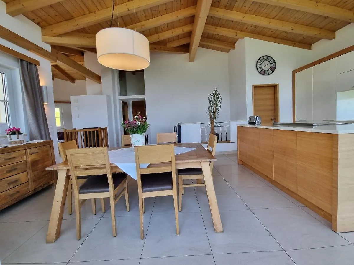 Appartment Schwarzenauer Mutters 0*,